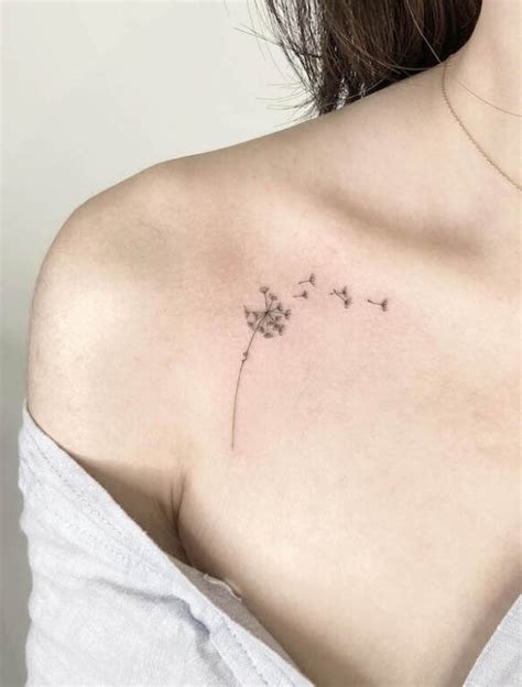 meaningful collar bone tattoos for females|25 Meaningful collarbone tattoos for females that tell。